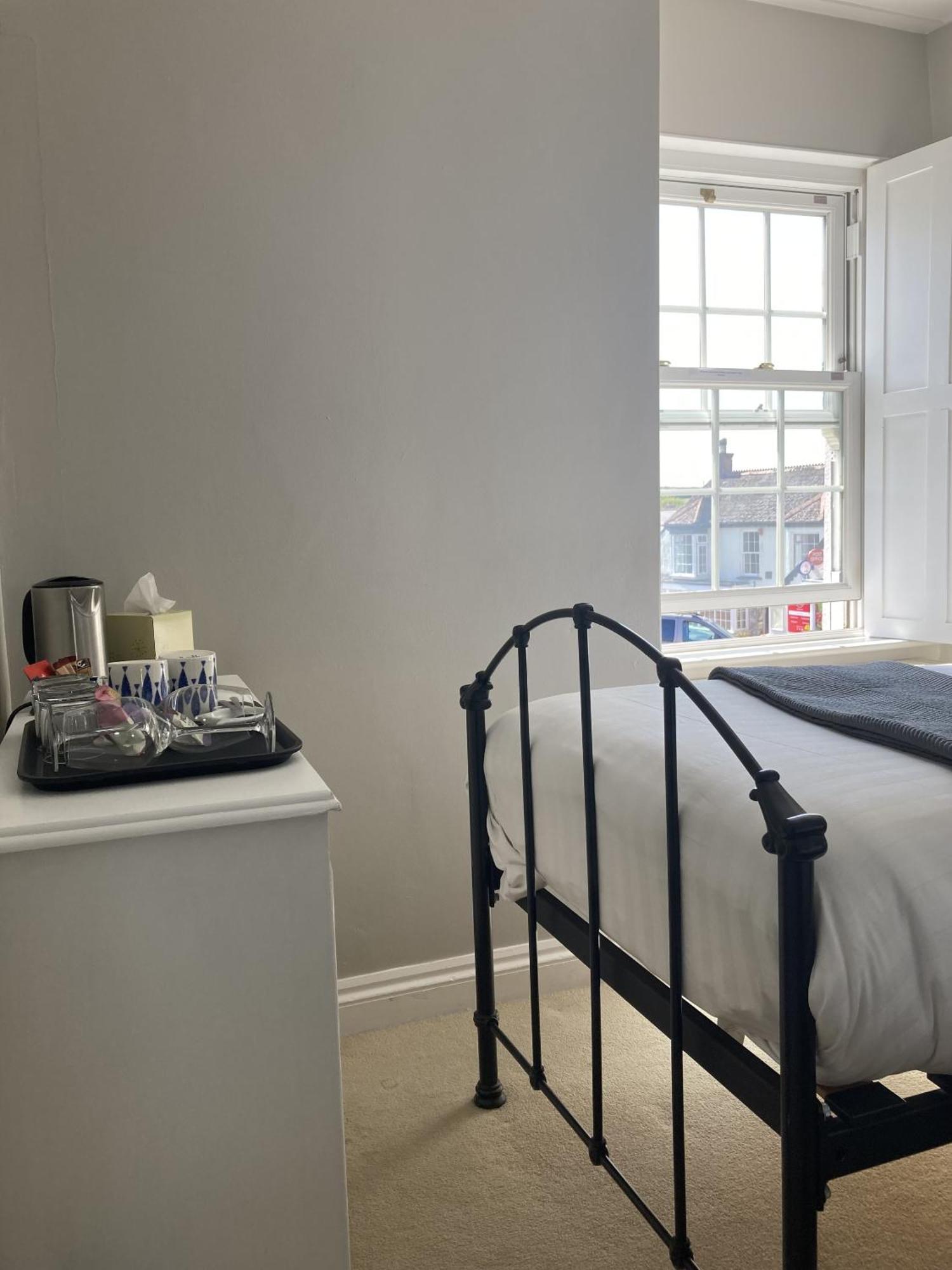 Bed and Breakfast Old Temperance House Saint Keverne Zimmer foto